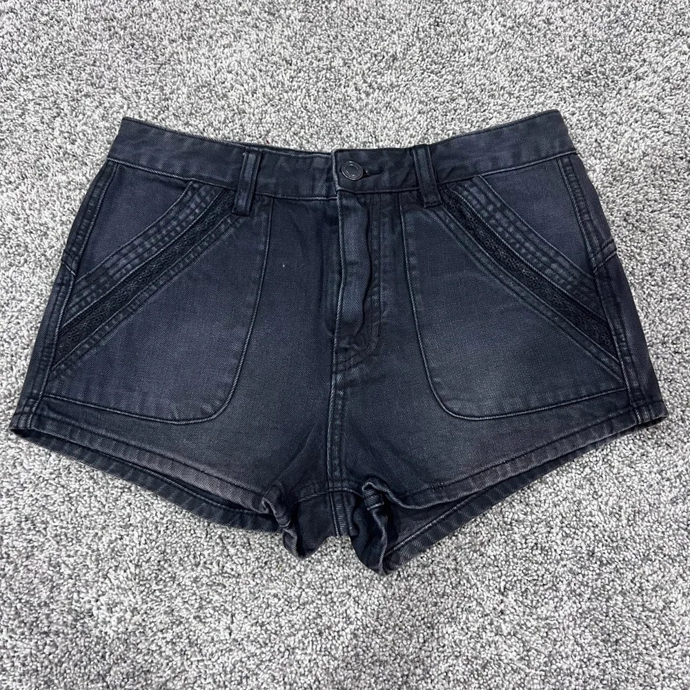 Free People High Waisted Black Denim Shorts Zip Fly Button Close Women’s Size 27